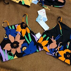 Roxy girls swim top